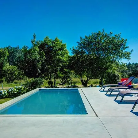 Camos Sleeps 4 Pool Wifi Villa