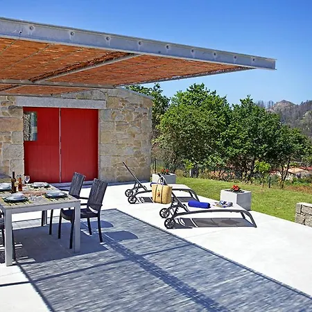 Camos Sleeps 4 Pool Wifi Villa