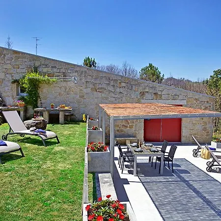Villa Camos Sleeps 4 Pool Wifi Camos (Galicia)